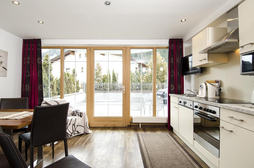 Ambiente Appartements Ισγκλ Εξωτερικό φωτογραφία