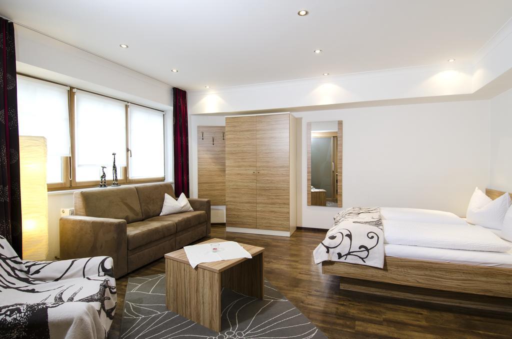 Ambiente Appartements Ισγκλ Εξωτερικό φωτογραφία
