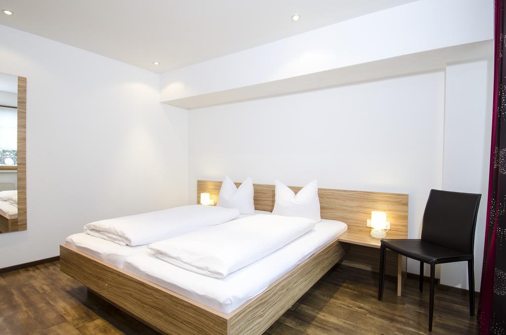 Ambiente Appartements Ισγκλ Εξωτερικό φωτογραφία